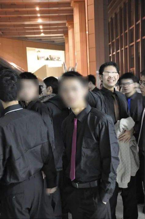 经济学院为何最后亲手弑母裹尸藏尸pg试玩他听话懂事优秀考入北大(图4)